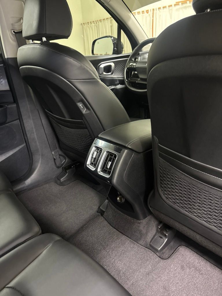 Used 2026 Kia Sorento S FWD image 28