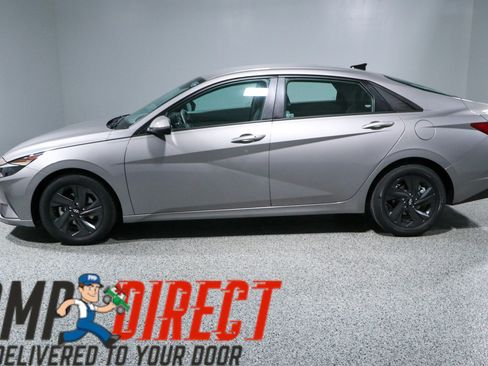 Used 2021 Hyundai Elantra SEL w/ Convenience Package FWD image 10