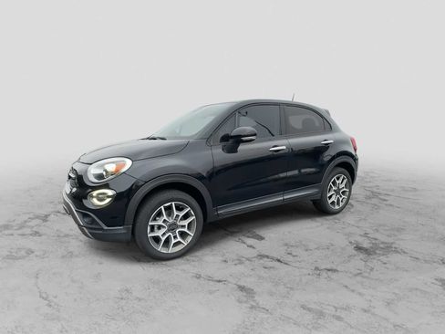 Used 2019 FIAT 500X Trekking w/ Premium Group image 4