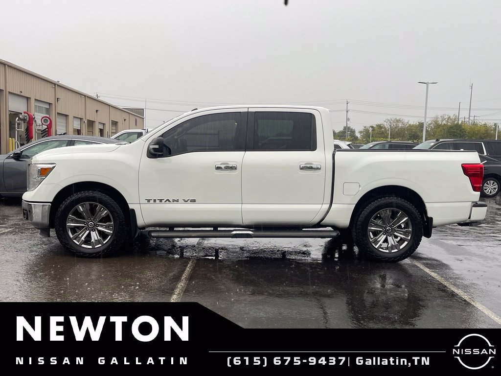 Used 2019 Nissan Titan SV w/ SV Convenience Package RWD image 3