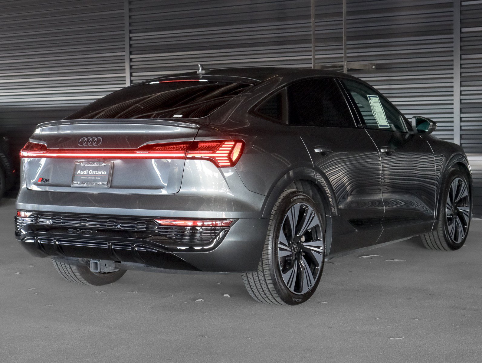 Used 2024 Audi Q8 e-tron Prestige AWD/4WD image 15