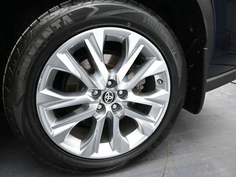 Used 2020 Toyota Highlander Limited image 50