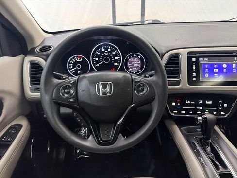 Used 2017 Honda HR-V EX image 24