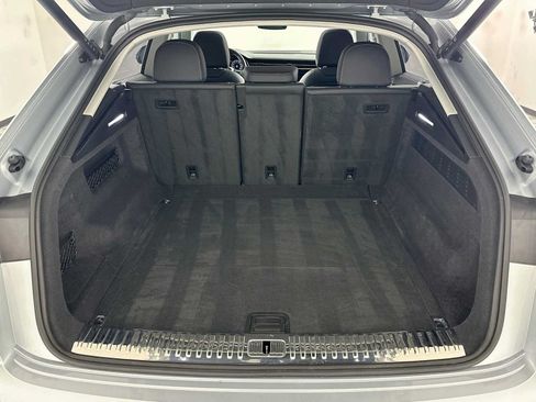 Certified 2023 Audi Q8 Premium Plus w/ Premium Plus Package AWD/4WD image 25
