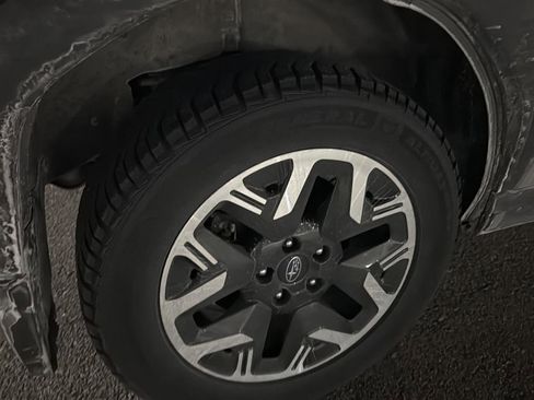 Used 2025 Subaru Forester Premium image 16