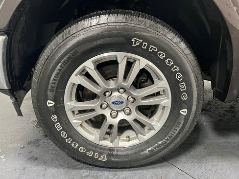 Used 2019 Ford F150 Lariat image 17