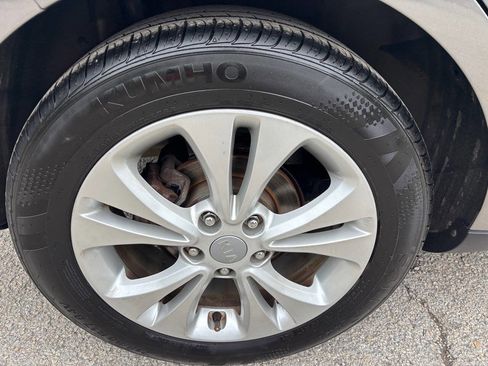 Used 2016 Kia Soul + FWD image 21