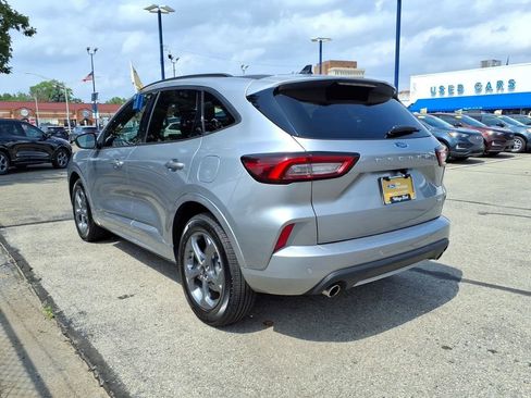 Used 2024 Ford Escape ST-Line w/ Tech Pack #1 AWD/4WD image 9