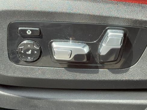Used 2023 BMW XM AWD/4WD image 15