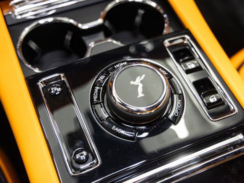 New 2026 Rolls-Royce Spectre image 24