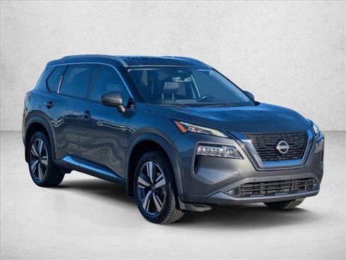 Used 2022 Nissan Rogue SL w/ SL Premium Package FWD image 3
