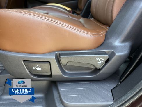 Used 2023 Subaru Ascent Touring AWD/4WD image 17