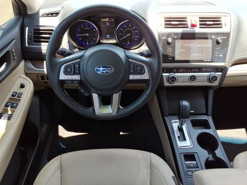 Used 2017 Subaru Outback 2.5i Limited AWD/4WD image 29