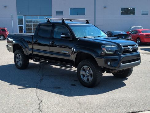 Used 2012 Toyota Tacoma 4x4 Double Cab image 2