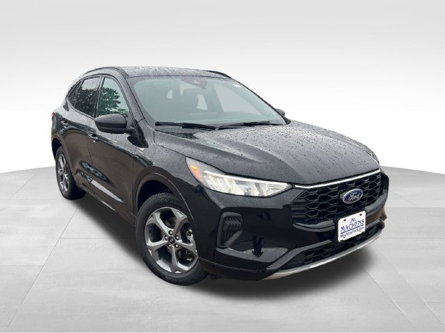 Used 2023 Ford Escape ST-Line w/ Tech Pack #1 AWD/4WD image 13