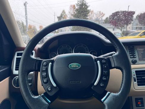 Used 2004 Land Rover Range Rover HSE image 18
