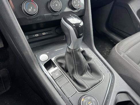 Used 2024 Volkswagen Tiguan S image 21