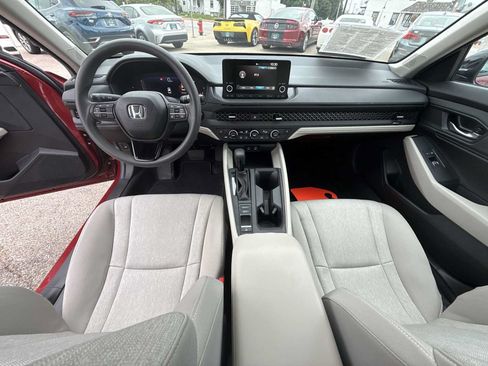 Used 2025 Honda Accord SE image 21