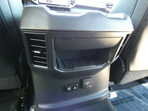 Used 2024 Toyota Tundra Limited image 48