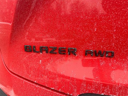 Used 2025 Chevrolet Blazer LT w/ Convenience Package image 27