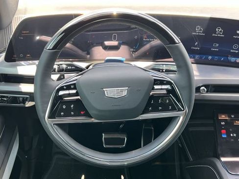 New 2026 Cadillac Vistiq Luxury image 12