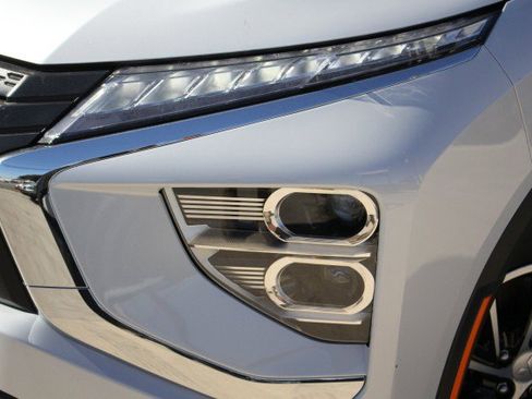 New 2026 Mitsubishi Eclipse Cross ES image 2