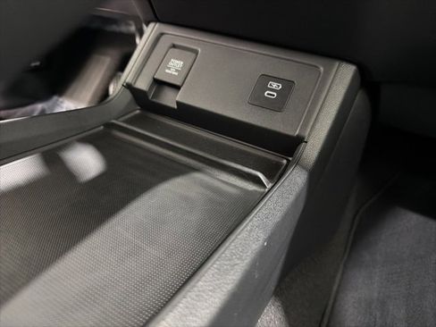 Certified 2025 Acura RDX w/ Technology Package image 37