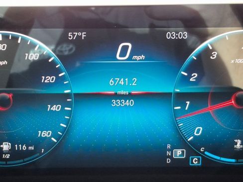 Used 2021 Mercedes-Benz GLB 250 image 11