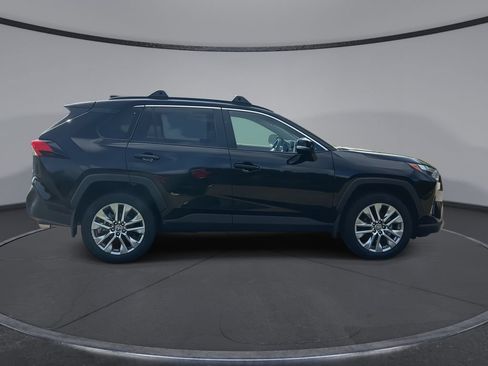 Used 2025 Toyota RAV4 XLE Premium w/ Weather Package FWD image 9