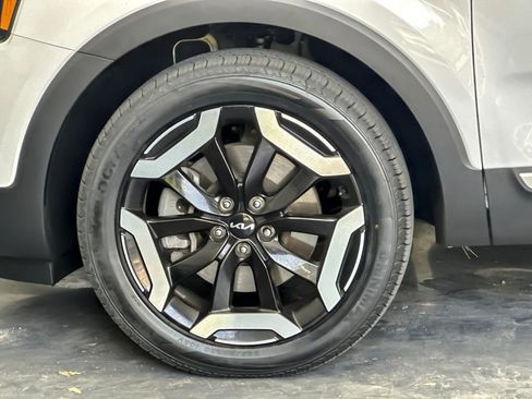 Used 2024 Kia Telluride S w/ S Sunroof Package FWD image 26