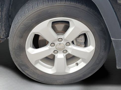 Used 2018 Jeep Compass Latitude image 15