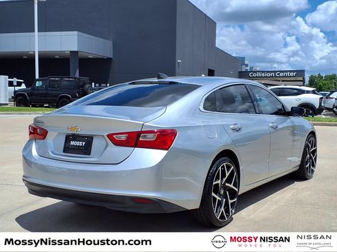 Used 2018 Chevrolet Malibu LS w/ LPO, Convenience Package 2 FWD image 7