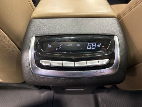 Used 2024 Cadillac XT6 Premium Luxury w/ Platinum Package image 30