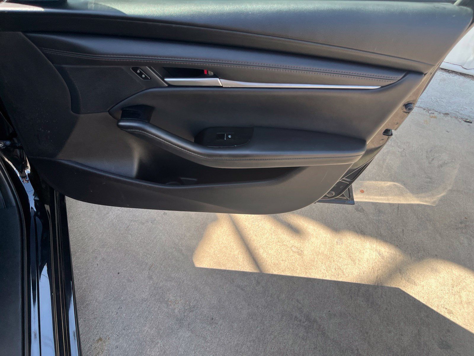 Certified 2025 MAZDA MAZDA3 s FWD image 17