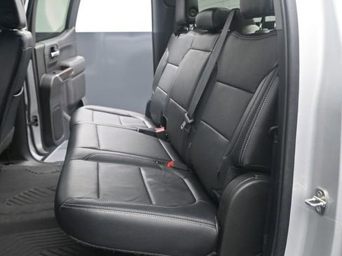 Used 2020 Chevrolet Silverado 1500 LT Trail Boss w/ Safety Package AWD/4WD image 16