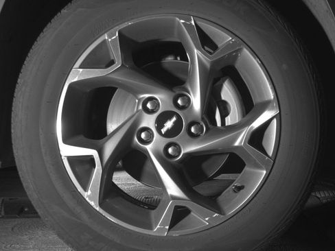 Used 2025 Chevrolet Trax LT w/ LT Convenience Package image 13