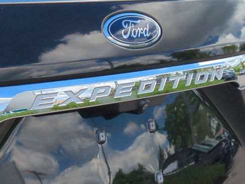 Used 2020 Ford Expedition Max Limited AWD/4WD image 13