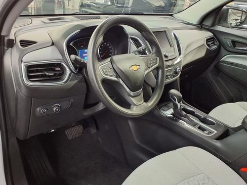 Certified 2022 Chevrolet Equinox LS w/ LS Convenience Package AWD/4WD image 11