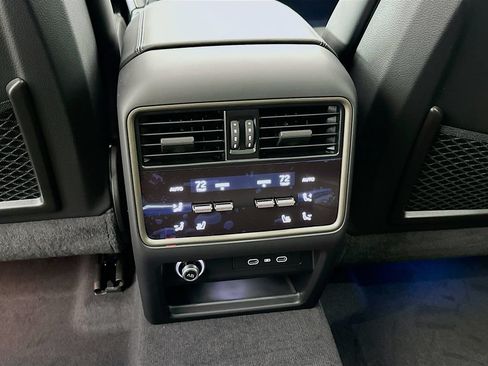 New 2026 Porsche Cayenne Turbo AWD/4WD image 27