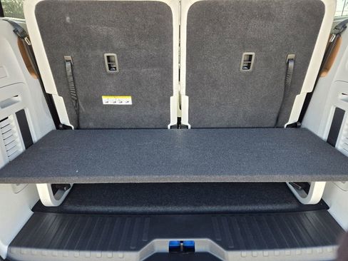 New 2025 Volkswagen ID. Buzz 1st Edition image 24