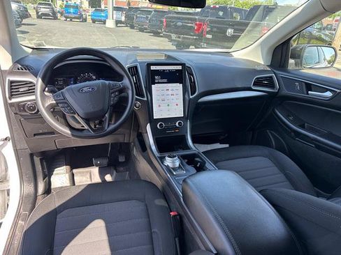 Used 2023 Ford Edge SE w/ Black Appearance Package AWD/4WD image 9