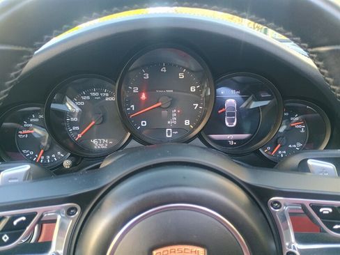 Used 2018 Porsche 911 Targa 4S image 18