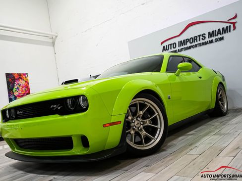 Used 2023 Dodge Challenger R/T Scat Pack image 3