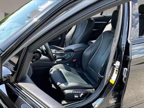 Used 2016 BMW 340i Sedan RWD image 19