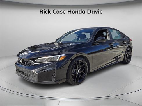 Used 2025 Honda Civic Sport image 9