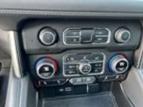 Used 2023 Chevrolet Tahoe LT image 9