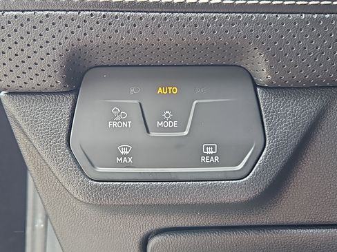 Certified 2024 Volkswagen Atlas SEL Premium R-Line AWD/4WD image 13