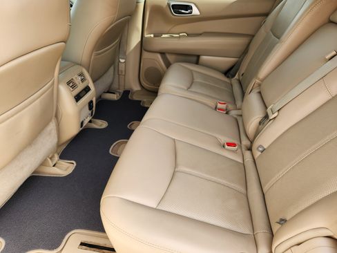 Used 2014 Nissan Pathfinder Platinum w/ Platinum Premium Package image 29