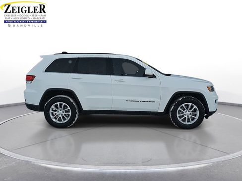 Used 2022 Jeep Grand Cherokee Laredo E image 4