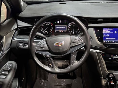 Used 2022 Cadillac XT5 Premium Luxury image 15
